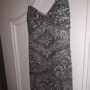 GORGEOUS SEQUINED AIDAN MATTOX DRESS